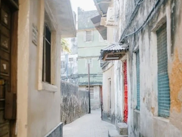Vay cả họ mua được căn nhà trong ngõ sâu, người vợ trẻ lo sốt vó sau vụ cháy