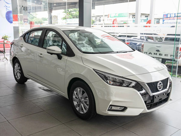 400 triệu đồng mua được những ô tô số tự động đời cao nào?