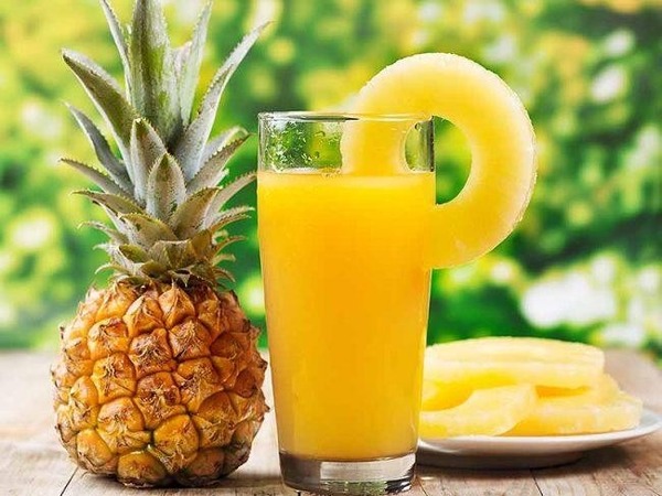 Dứa vào mùa rẻ lại ngon, nếu ăn nhất định phải lưu ý điều này để tránh 'rước họa vào thân'