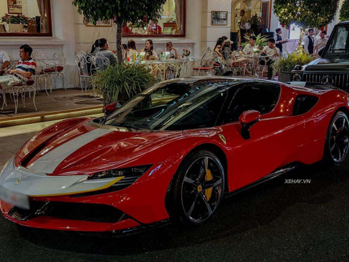 Ferrari SF90 Stradale độ gói Assetto Fiorano hơn 1,4 tỷ ở Sài Gòn