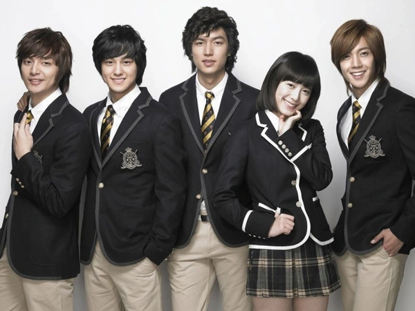Xuất hiện dàn cast 'Vườn sao băng' bản Việt: Nam chính 'già chát', nữ chính bị chê kém xa Goo Hye Sun?