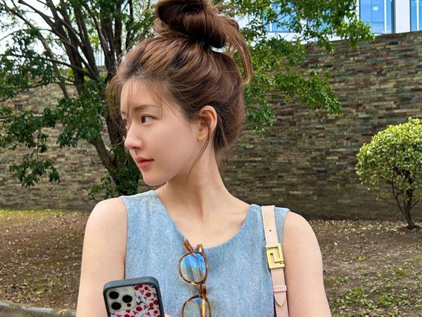 Bí quyết nuôi dưỡng làn da ngày hè thêm trắng sáng của Triệu Lộ Tư