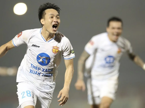 Thăng trầm sau lùm xùm 'vạ miệng', chân chạy cánh đa năng ở V.League sắp có trận ra mắt tuyển Việt Nam?