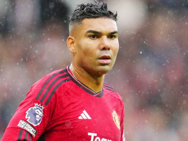 MU chốt bán Casemiro giá 30 triệu bảng
