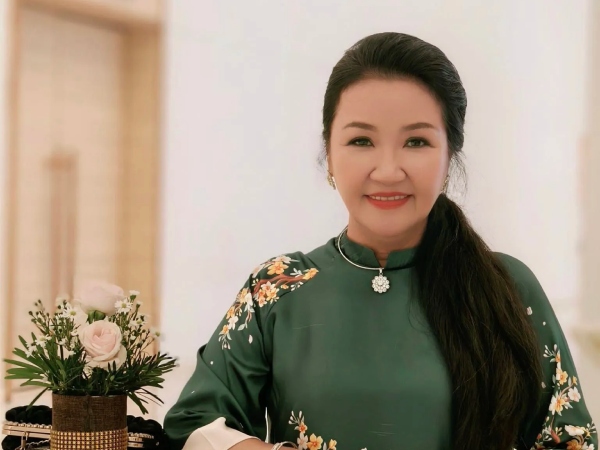 Quá khứ của 'mẹ chồng quốc dân': Từng trốn mẹ sống chung với người yêu, ở nhà dột, bỏ việc lương cao để chăm con