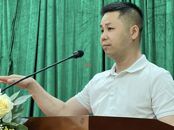Vinh danh 'người hùng' lao vào đám cháy cứu 2 cô gái trẻ