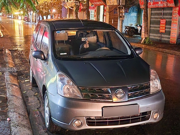 Xe 7 chỗ Nissan Livina 12 năm tuổi giá chỉ 200 triệu đồng có nên mua?