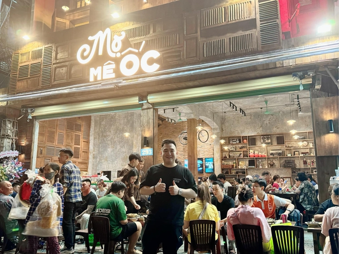 Xoài Non xuất hiện cùng Xemesis ở quán ốc ngày chạy thử nhưng khai trương mất hút: Thái độ giờ đã quá khác!