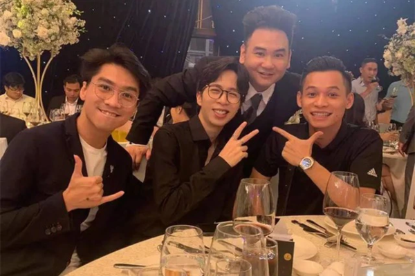 Giữa tin Xemesis rạn nứt với Xoài Non, bạn thân buột miệng: 'Thiếu một vòng tay ấm áp, một hơi thở gần kề'