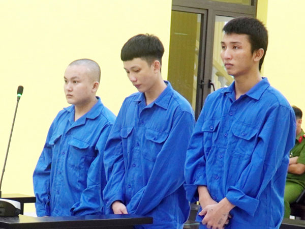 'Phi công trẻ' chém chết người yêu cũ của bạn gái vì bị thách thức