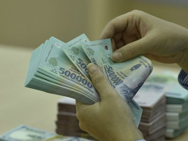 Bắt 'nữ quái' cho vay lãi nặng hơn 1.200%/năm