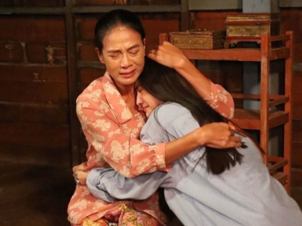 Muốn ly hôn vì 7 năm chưa có con, mẹ chồng nói một câu khiến nàng dâu nghẹn ngào