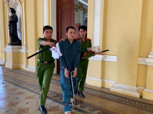 Tuyên tử hình nghịch tử sát hại cả cha lẫn mẹ