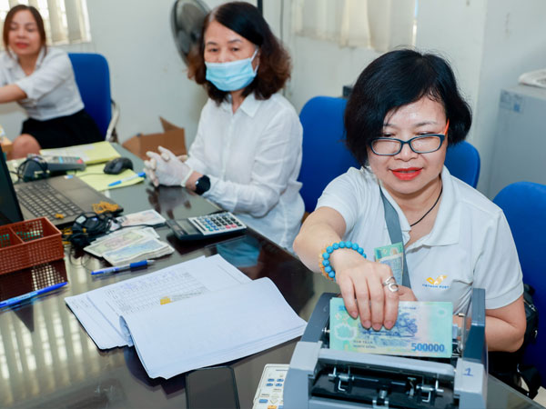 Cùng đóng BHXH 15 năm, lương hưu của lao động nam rất thấp so với nữ