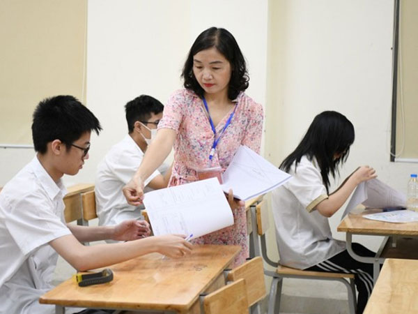 Lan truyền lộ đề thi Ngữ văn: Sở GD&ĐT Hà Nội lên tiếng