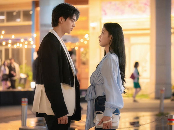10 phim Hàn chịu cảnh 'con ghẻ quốc dân, con cưng quốc tế': Cả Kim Soo Hyun lẫn Kim Yoo Jung đều bị réo tên