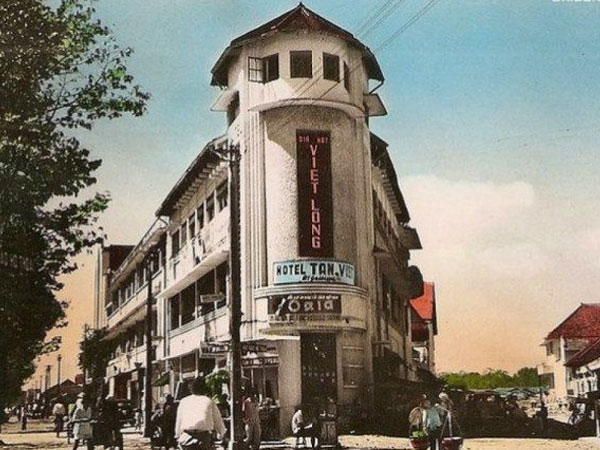 Đại gia lừng lẫy Sài Gòn một thời: Sở hữu dinh thự 4 mặt tiền rộng 800m2, đời con cháu sống cảnh khó tin