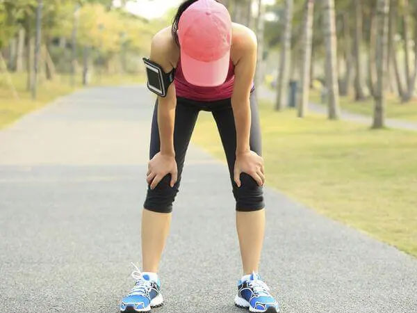Càng đi bộ nhiều càng sống thọ? Bác sĩ nói thật: Có 5 dấu hiệu này khi đi bộ thì sức khỏe gặp nguy, nên kiểm tra càng sớm càng tốt