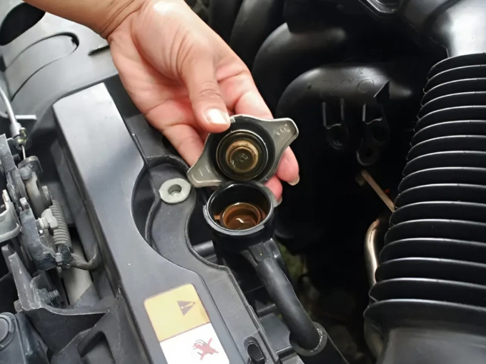 Một việc nhỏ cần làm sau 5 năm sử dụng ô tô, giúp động cơ bền gấp đôi