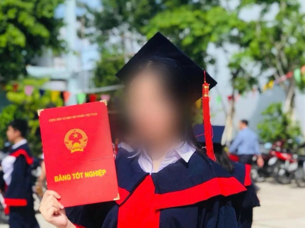 Mẹ của nữ sinh mất tích khi đi thi lớp 10: 'Ai lỡ dẫn con tôi đi thì đưa về, gia đình sẽ không truy cứu'