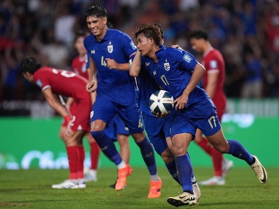 Bỏ lỡ quá nhiều cơ hội, tuyển Thái Lan chịu kết cục nghiệt ngã tại vòng loại World Cup