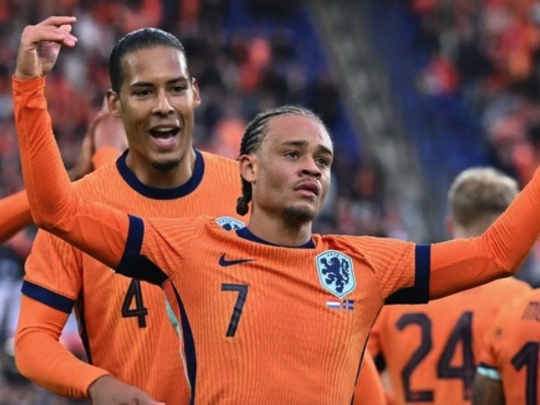 Hà Lan thắng Iceland 4 bàn, De Jong chia tay Euro 2024