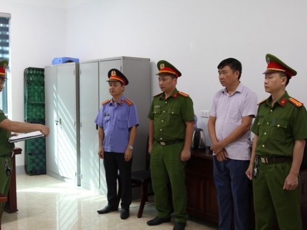 Sai phạm quản lý đất đai tại thị xã Cửa Lò: Bắt tạm giam 3 cán bộ về tội 'Đưa hối lộ'