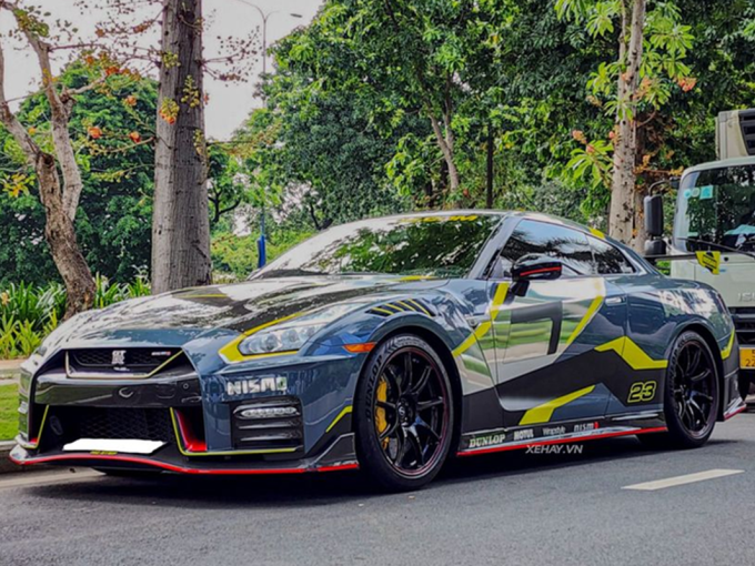'Soi' Nissan GT-R Nismo Special Edition hơn 15 tỷ, độc nhất Việt Nam