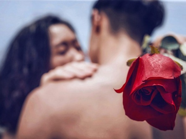 Định chấm dứt, 'phi công trẻ' lặng người nghe quý bà hồi xuân chốt hạ câu khủng khiếp