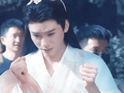 Thảm họa diễn xuất Hoa ngữ khóc nấc như đứa trẻ ở phim mới, nhập tâm đến độ Dương Mịch phải an ủi