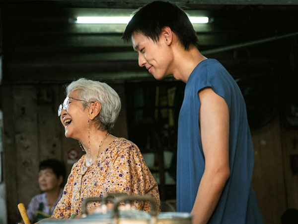 Lý giải cơn sốt của bộ phim lấy nước mắt được khen hay hơn cả 'Lật mặt 7'