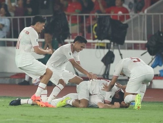 Người hâm mộ Indonesia ‘nổ tưng bừng’ sau khi vượt mặt tuyển Việt Nam ở vòng loại World Cup 2026