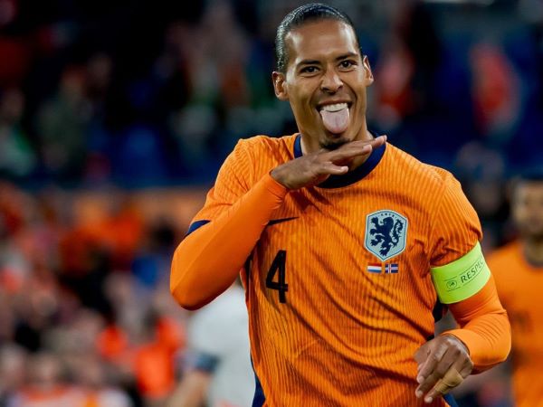 Tin EURO 2024 ngày 13/6: Van Dijk thách thức Mbappe