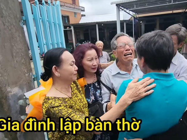 Bị mẹ kế đánh đập, bé trai 7 tuổi bỏ nhà đi, 48 năm sau tìm về bỗng òa khóc bởi 2 câu nói của cha