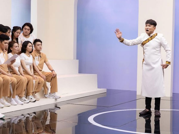 NSND Hữu Quốc bức xúc với show cải lương bị chỉ trích thô thiển