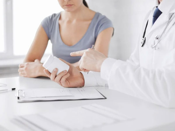 Người phụ nữ 35 tuổi sốc vì gan tổn thương nghiêm trọng: BS nói do uống thứ này trong 3 năm