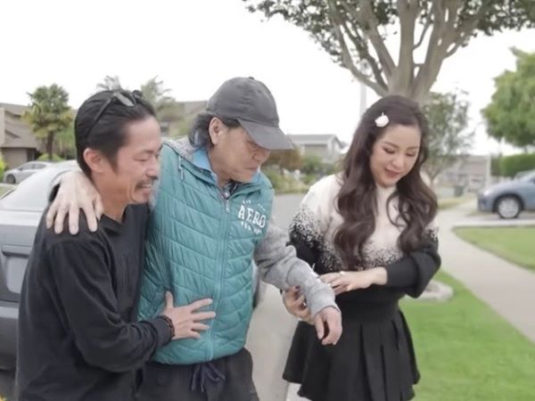 Nam ca sĩ mua xe hơi đầu tiên giới nghệ sĩ: Sống cô độc không nhà cửa tại Mỹ, đi lại khó khăn