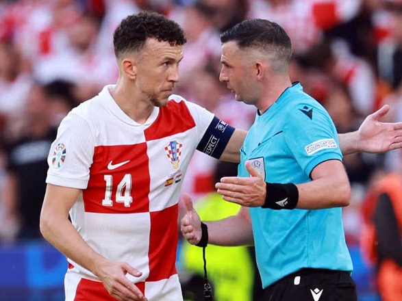 Croatia bị tước bàn thắng quan trọng vì sai lầm khó tin của công thần