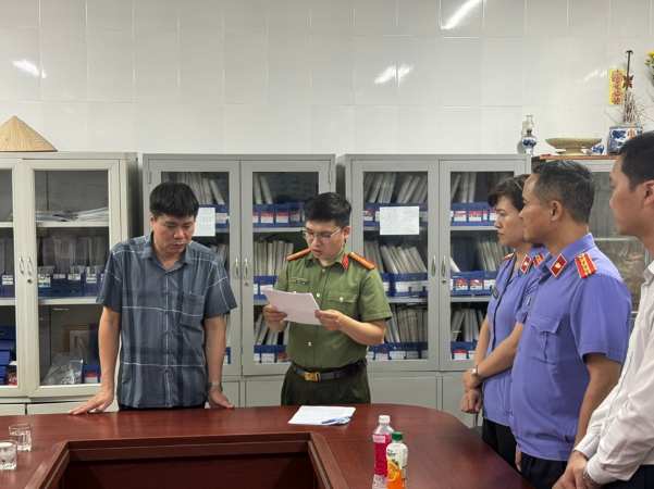 Bắt tạm giam trưởng khoa của Bệnh viện Tâm thần Trung ương I