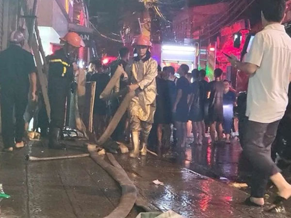 Vụ cháy khiến 4 người tử vong ở Định Công Hạ: Cảnh sát cứu hỏa kể nỗi ám ảnh khi tiếp cận hiện trường
