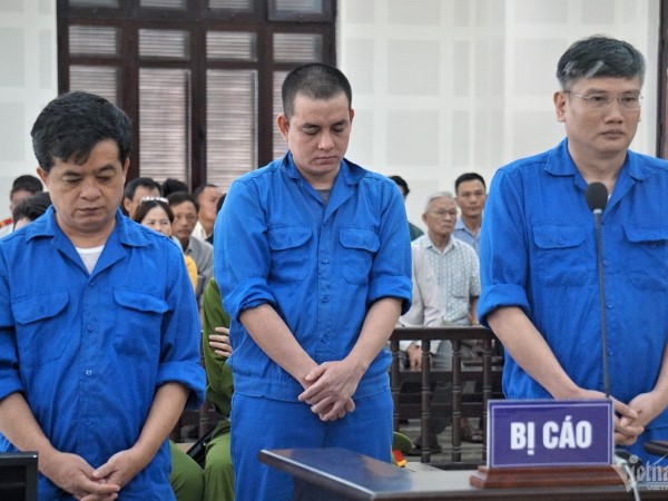 Xét xử giám đốc trung tâm đăng kiểm xe cơ giới ở Đà Nẵng nhận hối lộ