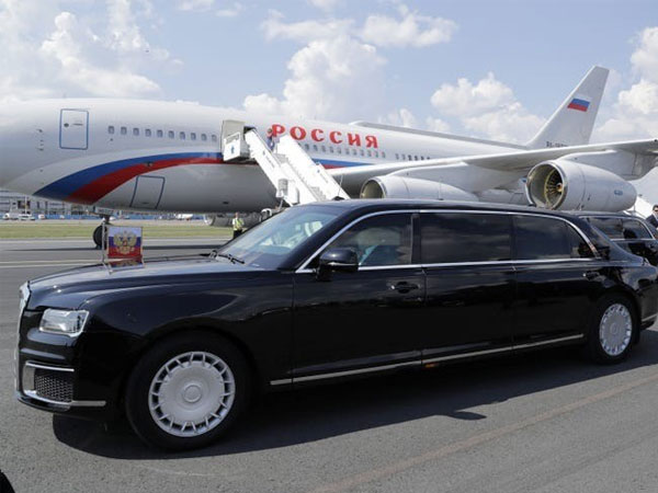 Cận cảnh chiếc limousine bọc thép thường được Tổng thống Putin mang theo khi công du nước ngoài