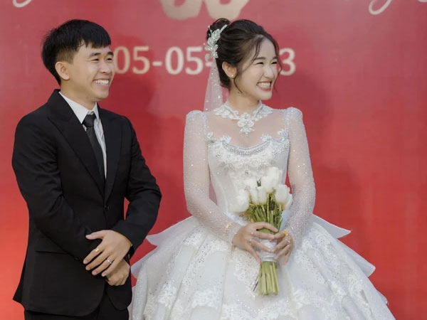 Cha mẹ đặt tên vừa lạ vừa hiếm, thanh niên 30 tuổi đi tán gái phải trình cả căn cước công dân