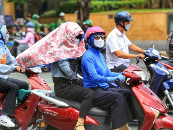 Thời tiết hôm nay 19/6: Nắng nóng gay gắt tại Bắc và Trung bộ