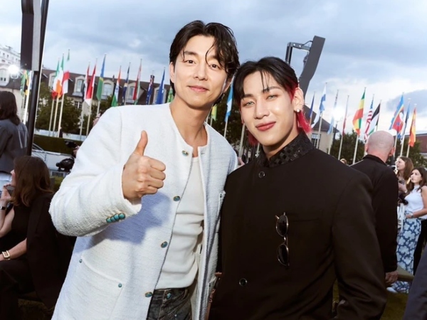 Đại hội mỹ nam tại show thời trang: Gong Yoo U50 vẫn phong độ, chấp hết bạn thân Lisa và nhiều đàn em trẻ tuổi