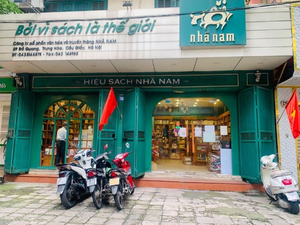 Ông Nguyễn Nhật Anh - Tổng giám đốc bị đình chỉ của Nhã Nam - bị nhân viên cũ tố cáo hành vi quấy rối tình dục