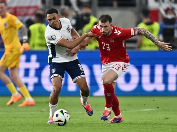 Tuyển Anh bị Đan Mạch cầm chân: Kế hoạch mạo hiểm đẩy Trent Alexander-Arnold đá tiền vệ của Gareth Southgate phá sản