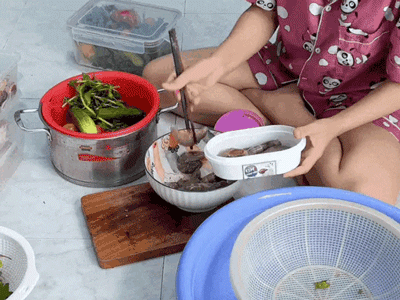 Về quê không rẻ hơn ở phố: Một tháng 'bay' hơn 20 triệu, toàn tốn tiền vì sự cố phát sinh không lường trước