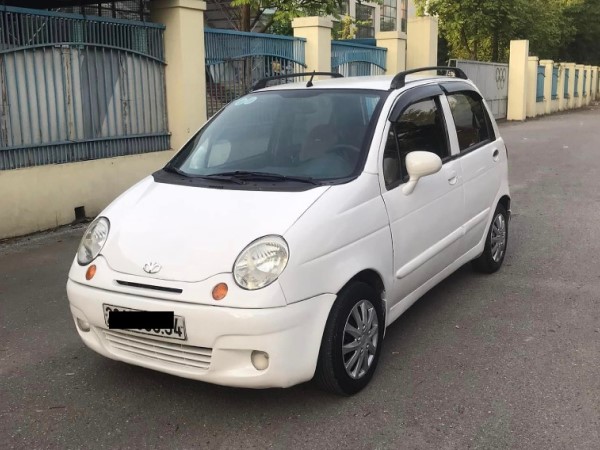 Chưa đến 50 triệu đồng mua được hẳn ô tô, che mưa che nắng hơn đứt đi xe máy