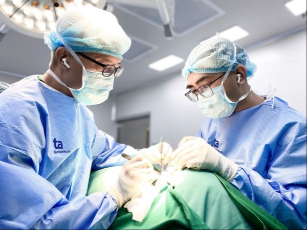 Người đàn ông 67 tuổi mắc ung thư miệng sau nhiều năm duy trì một thói quen